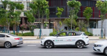 Self-driving taxis hit public roads in ‘Chinese first’