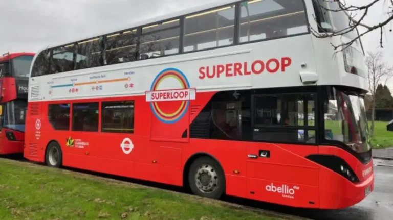 Superloop bus